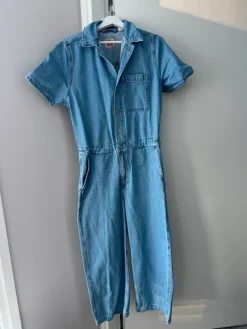 Sale Leviksen farkkuhaalari