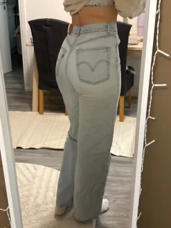 Online Leviksen high loose farkut