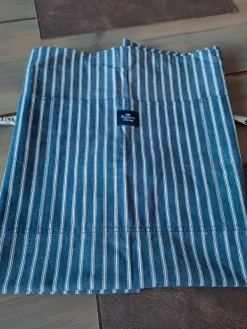 Clearance Lexington esiliina