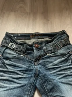 New Lowrise jeans