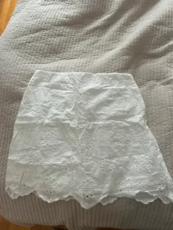 Discount BUBBLEROOM Lyhyt hame