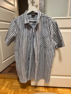 Force Lyhythihainen paitapusero