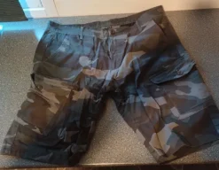 Outlet urban Maasto shortsit