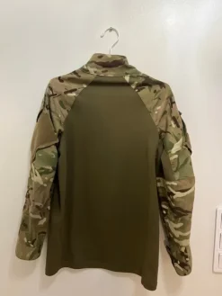 Sale Maastokuvioinen paita