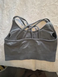 Hot Maastonvihreät urheilurintsikat