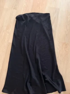 Best H&M Mama satiinihame