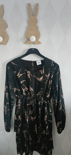 New Mamalicious imetysmekko