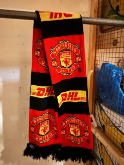 Outlet Manchester United kaulahuivi retro