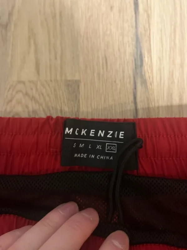 Online McKenzie uimashortsit