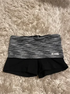 Hot Gina Tricot Micro foldover shortsit xs