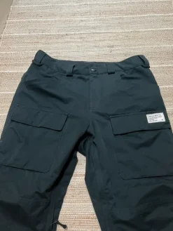 New Miesten Analog Lasketteluhousut