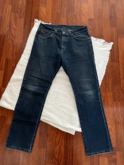 Discount Lee Cooper Miesten farkut