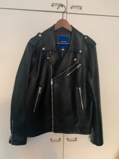 Online Miesten keinonahkatakki