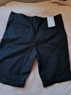 New Humör Miesten mustat farkkushortsit koko XL