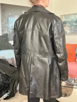 Sale Miesten pitkä nahkatakki