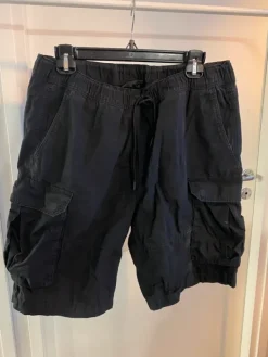 Outlet H&M Miesten shortsit