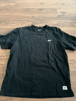 Best Pull & Bear Miesten t-paita