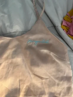 Discount Missguided satiini yöpuku setti