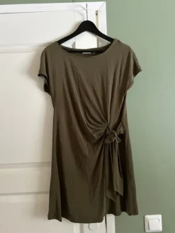 Hot H&M m/l kokoisia äitiystunikoita/ mekkoja