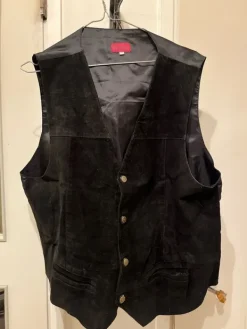 Online Aito Royal mokkanahkaliivi