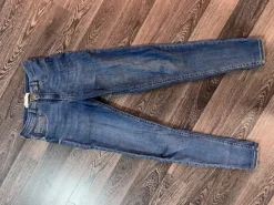 Best Gina Tricot Molly farkut