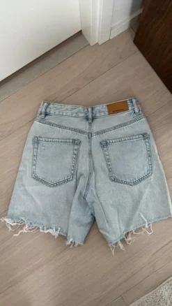 Online Stradivarius Mom fit denim shorts