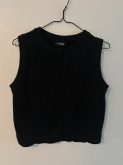 New Monki neuleliivi