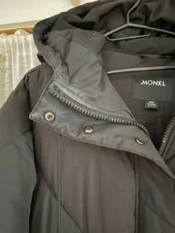 Outlet Monki pitkä toppatakki