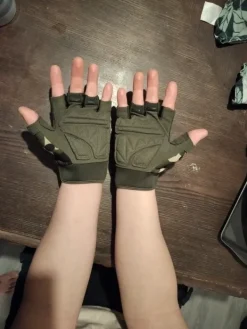 Hot motorcycle gloves