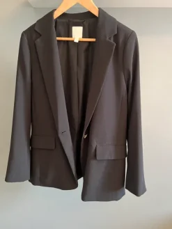 Sale H&M Musta bleiseri