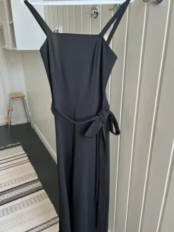 Hot Even&Odd Musta haala