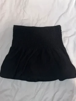 Sale Gina Tricot Musta hame