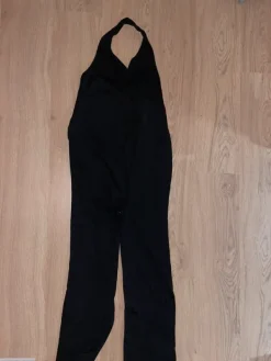 Online Shein Musta äitiyshaalari