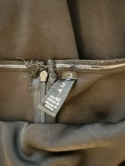 New Amisu Musta juhla haalari