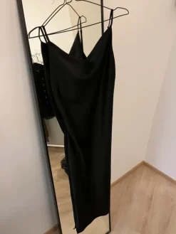 Clearance Gina Tricot Musta mekko