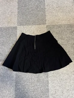 Online H&M Divided musta minihame