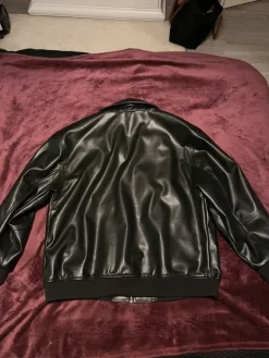 Clearance Musta nahkatakki