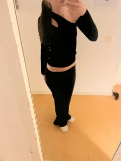 Discount New Yorker Musta paita