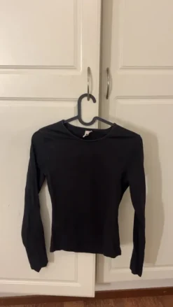 Clearance Nelly Musta paita