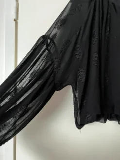 Discount Musta pitsipaita M