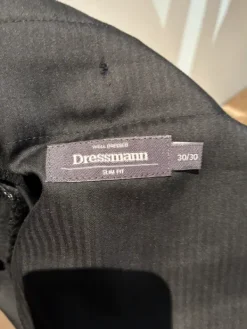 Dressmann Musta puku