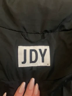 Outlet JDY Musta toppa takki