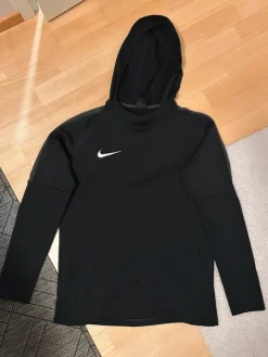 Nike Musta treeni huppari