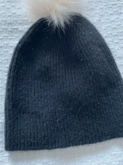 Pieces Musta tupsupipo