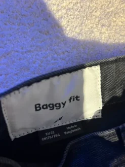 H&M Mustat baggy jeans