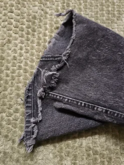 Online FB Sister Mustat baggy jeans