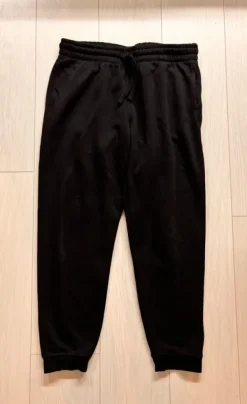 Best H&M Mustat collegeverkkarit