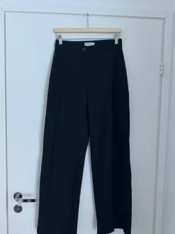 Best Bershka Mustat leveät housut