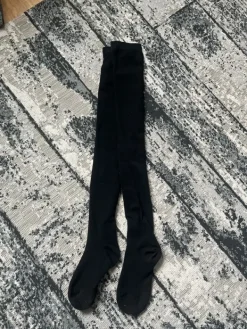 Outlet Mustat pitkät sukat | Vinted