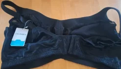 Discount Delimira Mustat rintaliivit